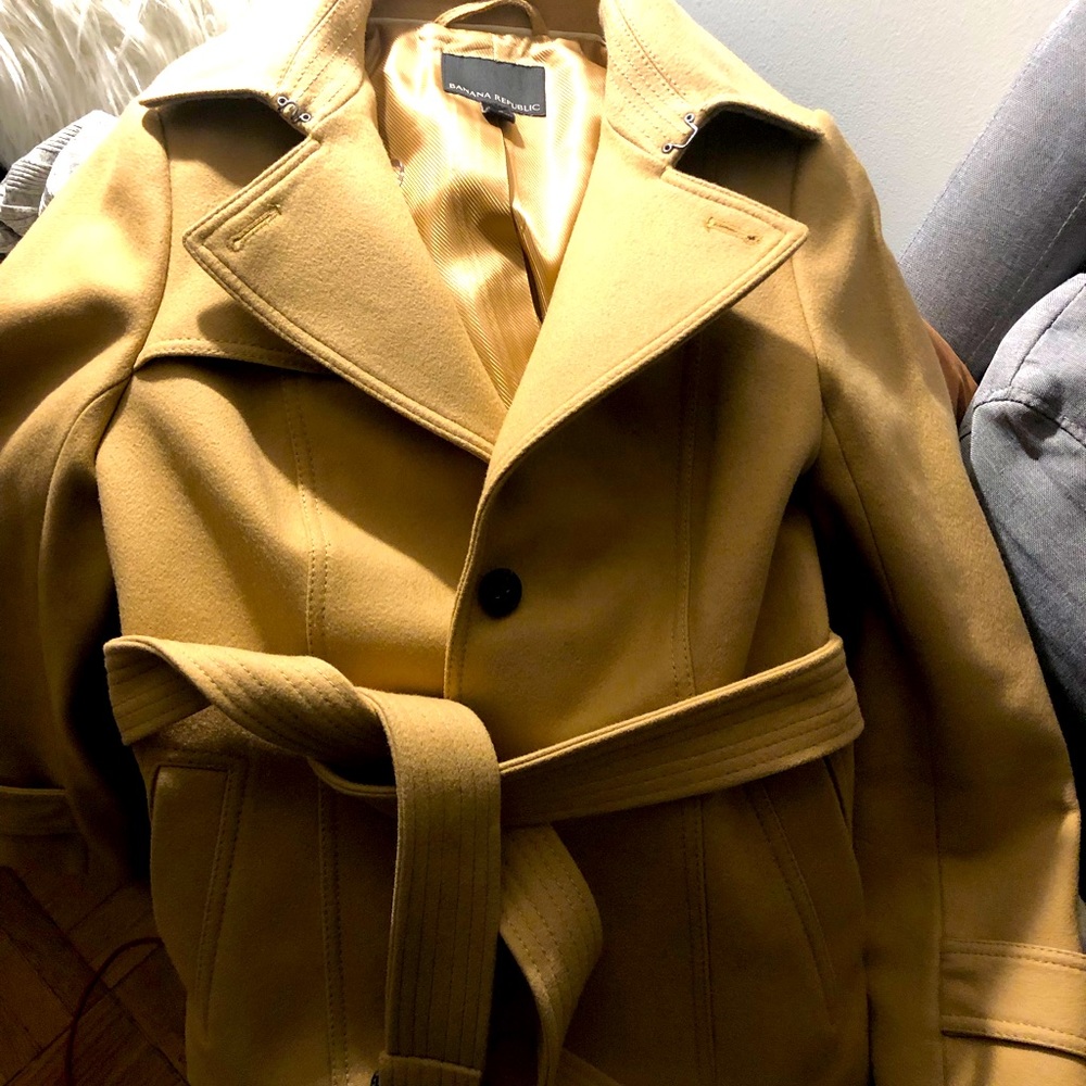Banana Republic Cropped trench coat